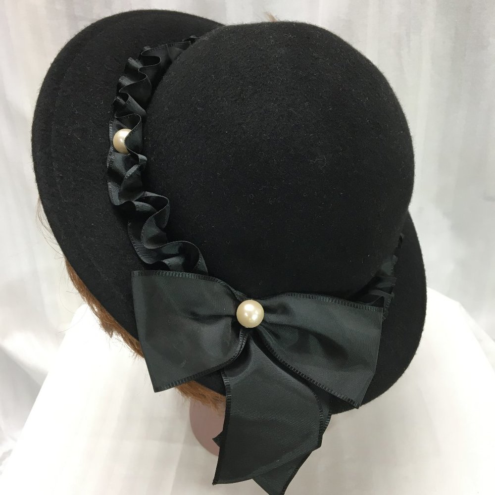 Black Mezzo Piano Hat with Black Ribbon And Pearls
